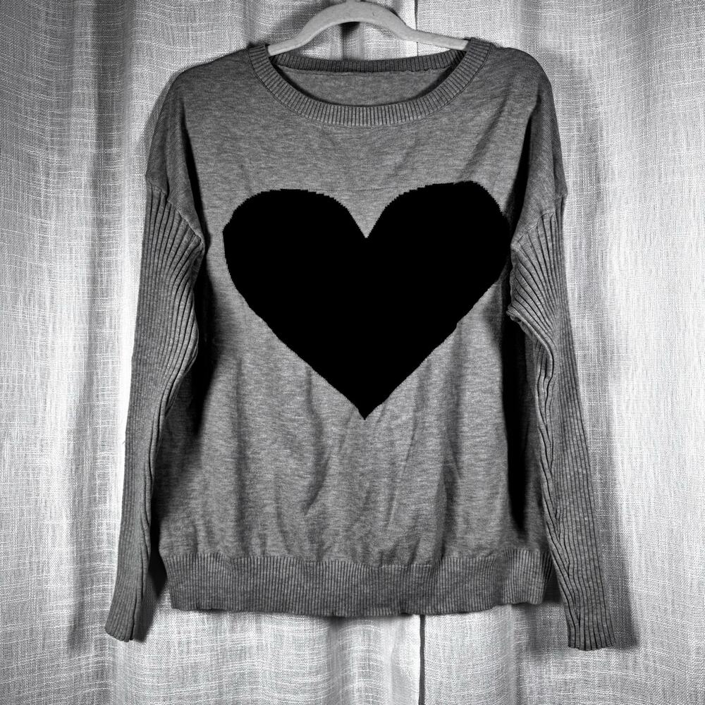 Heart Embellished Sweater Size XL Lovecore Y2K Valentine